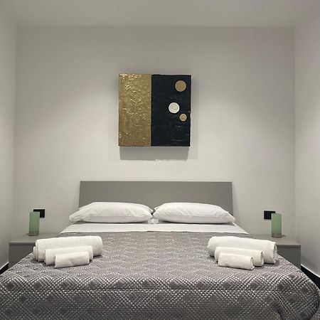 Casa Vacanze Donna Mariacarme' パレルモ エクステリア 写真