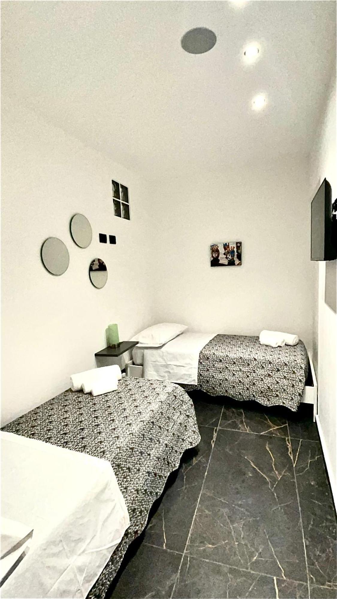 Casa Vacanze Donna Mariacarme' パレルモ エクステリア 写真